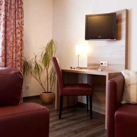 Bed & Breakfast Adolphs 3*